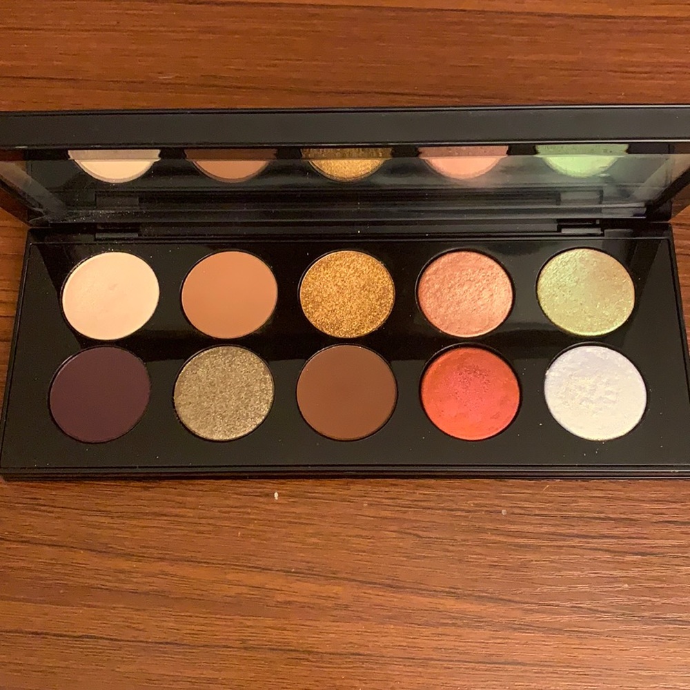 Pat McGrath eyeshadow palette in Bronze Seduction
